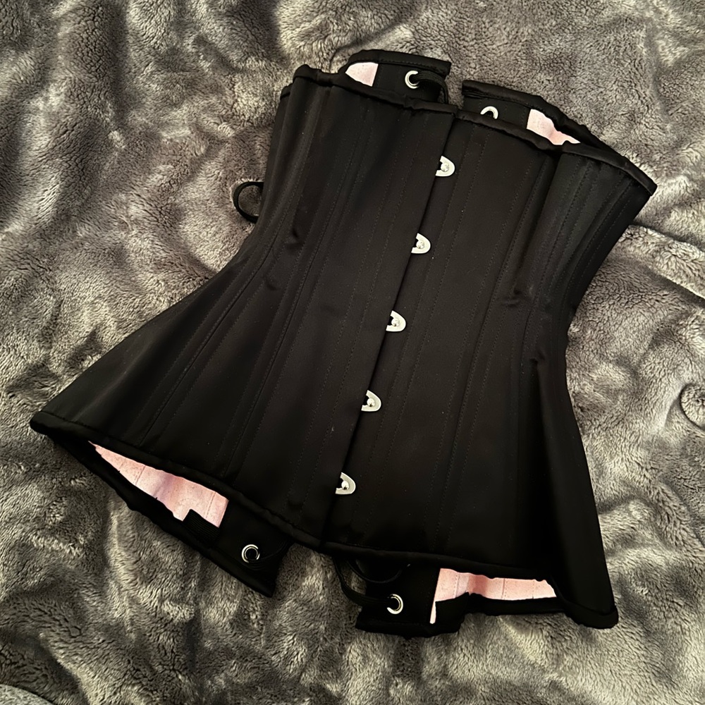 BRAND NEW!! What Katie Did Morticia Extreme Steel Boned Underbust Corset L4093
